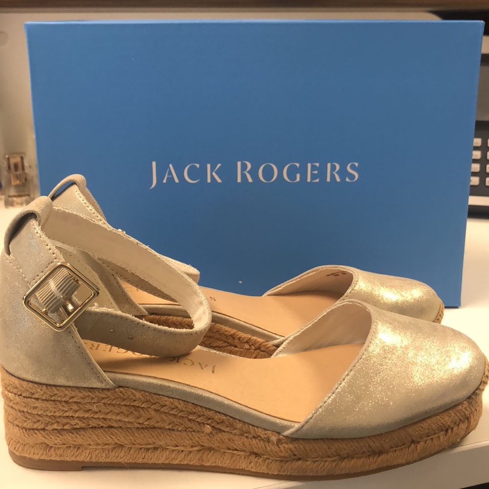 Jack Rogers Palmer mid wedge platinum NWT